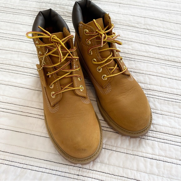 Timberland 6" Premium Waterproof Leather Boots Grade School Boys size 1.5 - Picture 4 of 6
